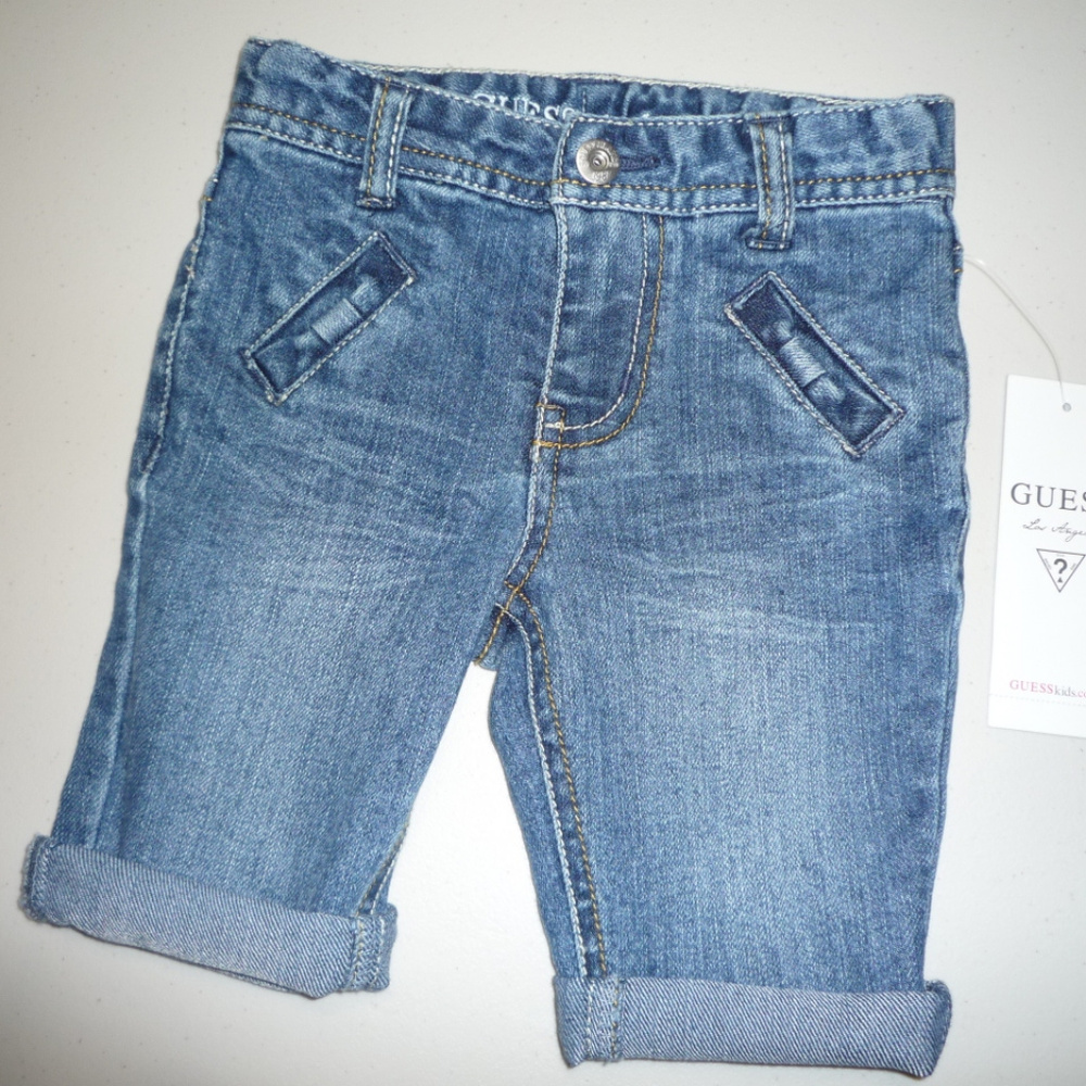🌼2/$15 SALE🌼 Guess Kids Jeans, Baby Girl 18m